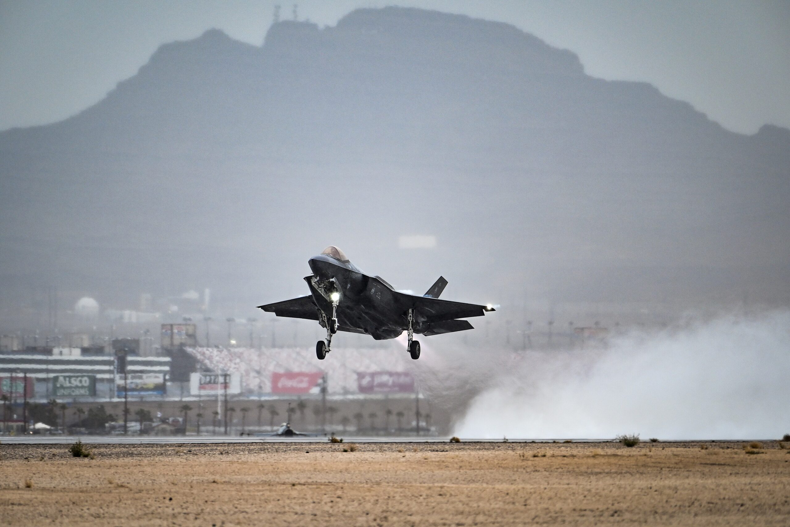 A US Air Force F-35A Lightning II takes off during an exercise at the Nellis AFB in Nevada in March 2023 (Madeline Herzog/Wikimedia Commons)