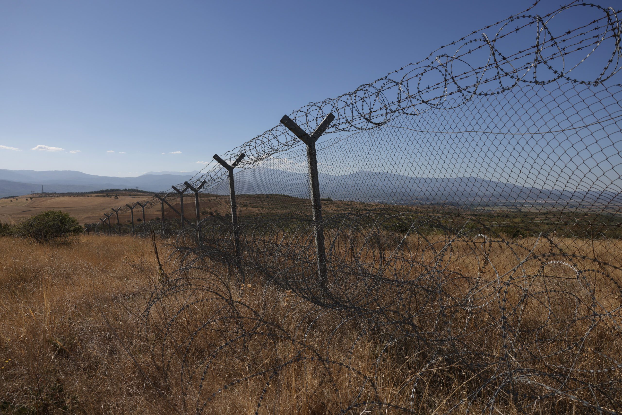 A photo from the Greek-Northern Macedonian border shows barbwire fencing (Alexandros Avramidis)