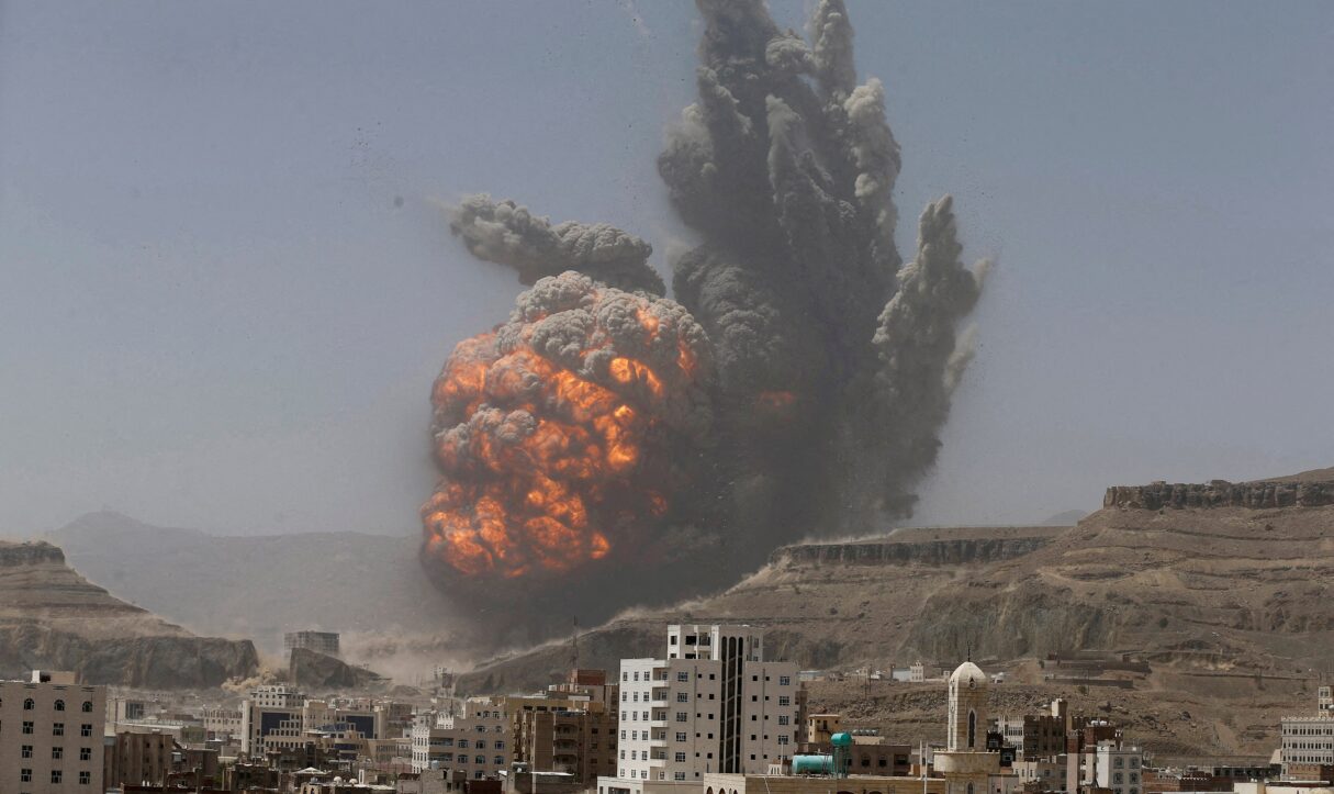 A photo shows an airstrike on Mount Attan in Yemen in 2015 (Mariam Mohammed al-Rawadi/Wikimedia Commons)
