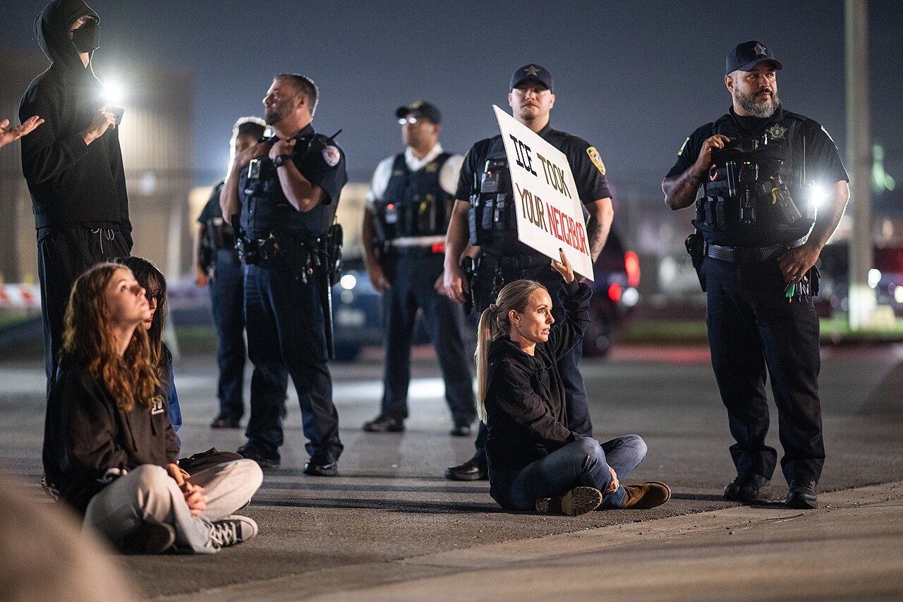 In September 2025, anti-ICE protesters rallied in Chicago amid Trump's Operation Midway Blitz (Paul Goyette/Wikimedia Commons)