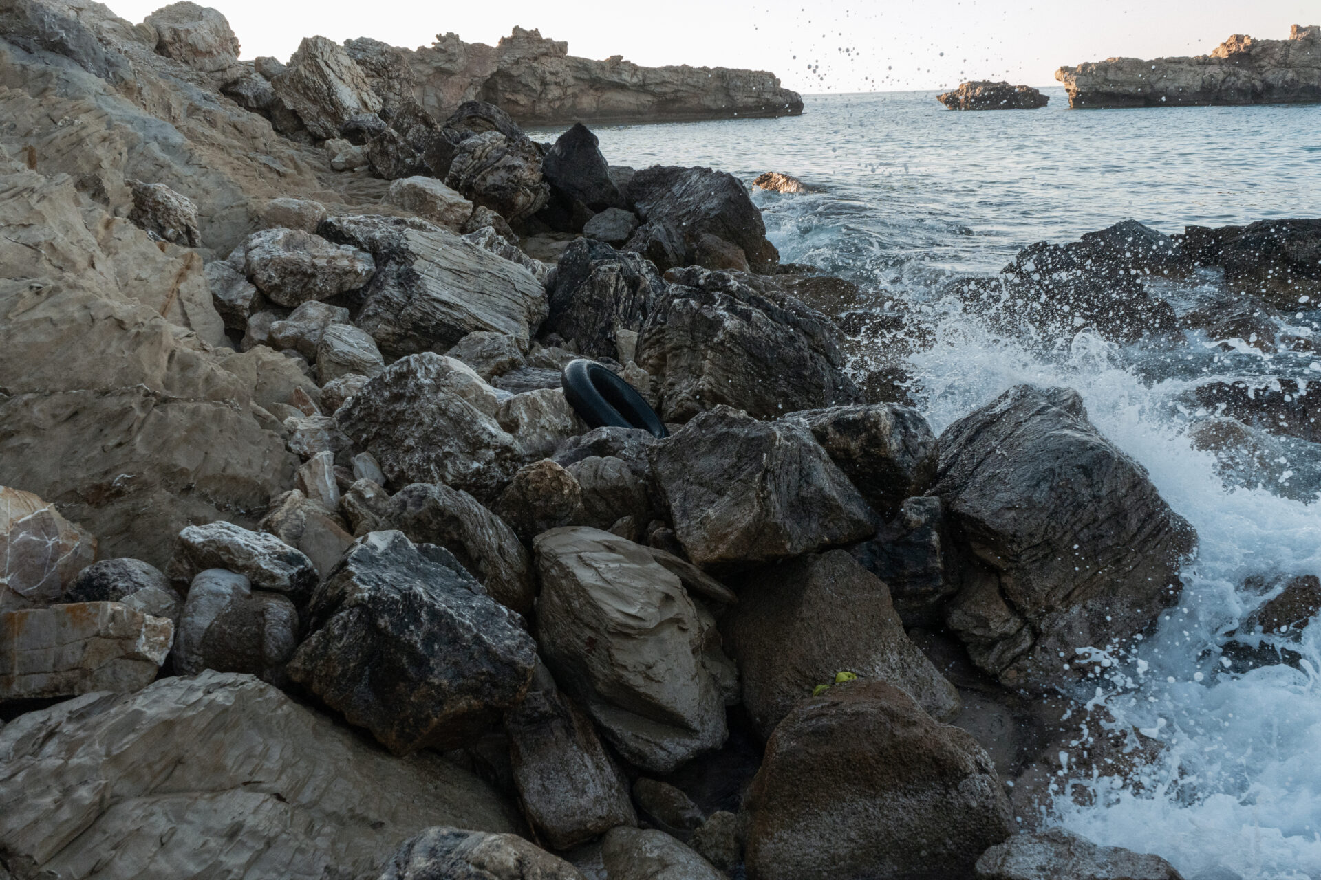 The overall number of refugees and migrants reaching Greece has declined this year, but arrivals have gone up on Crete and Gavdos (Sophia Potsi)