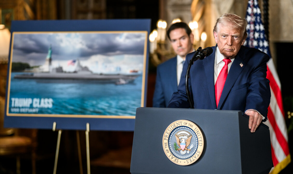 US President Donald Trump announces a new 'Golden Fleet' of Navy battleships in December 2025 (Daniel Torok/White House/Wikimedia Commons)