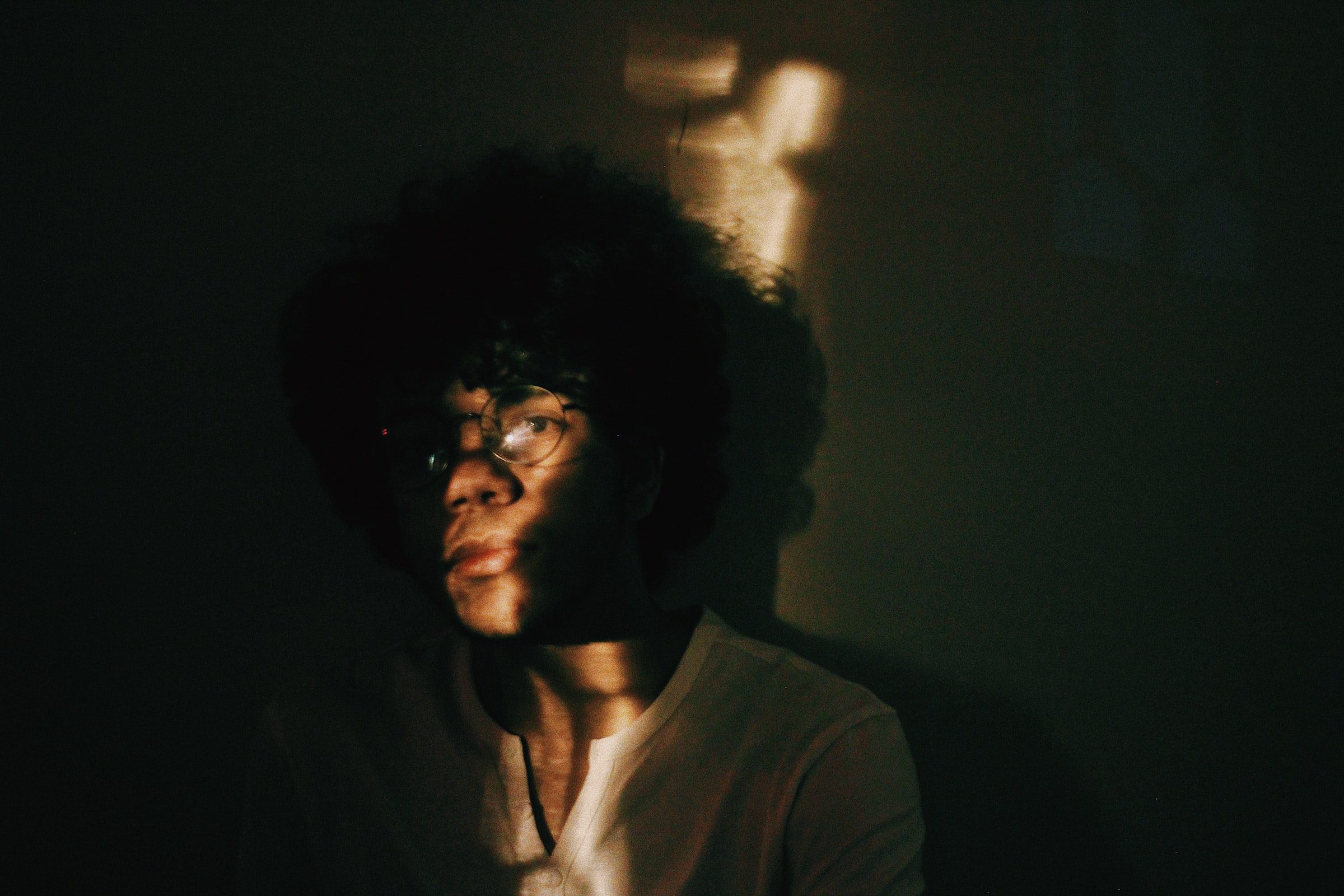 ammar-sabaa-HkQ94VGslP8-unsplash