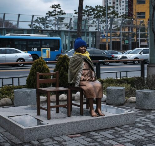 Japan Should Take Responsibility for “Comfort Women” Now