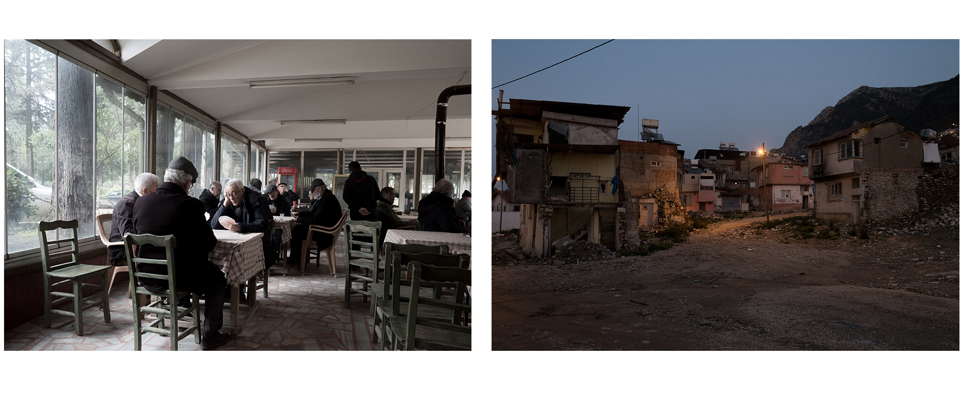 On the left, men play cards in a café in Antakya’s Atatürk Park. On the right is the neighborhood of İplik Pazarı (Kyriakos Finas)